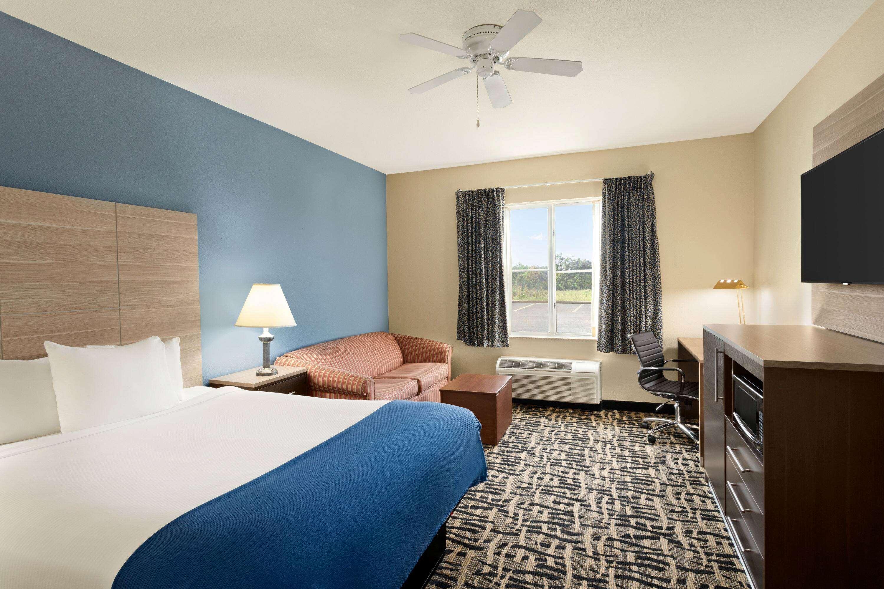 Baymont By Wyndham Ft. Leonard/Saint Robert Otel Dış mekan fotoğraf